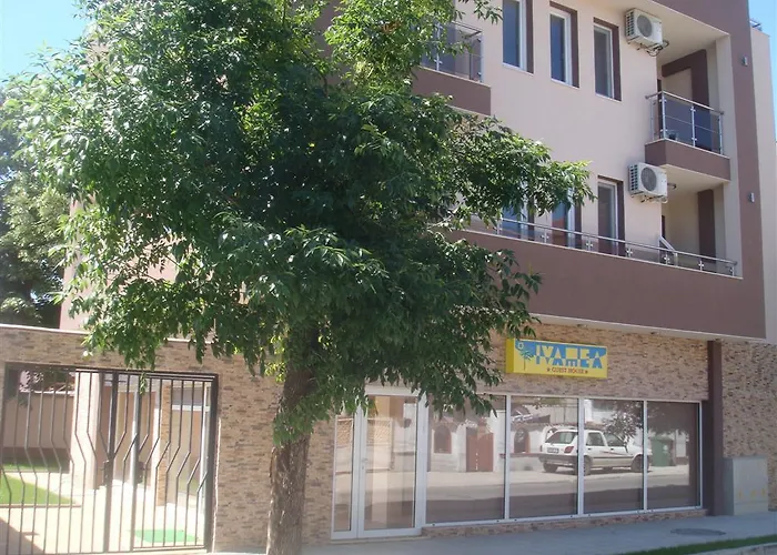 семеен иватеа