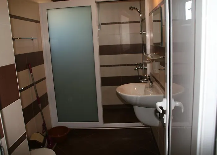 семеен иватеа