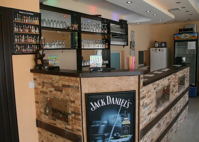 Хотел семеен иватеа