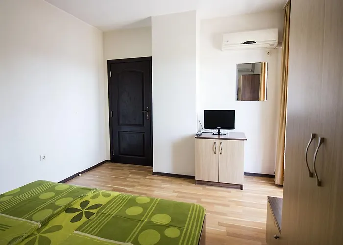 семеен иватеа 2*