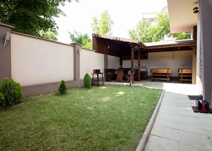 семеен иватеа Хотел Равда