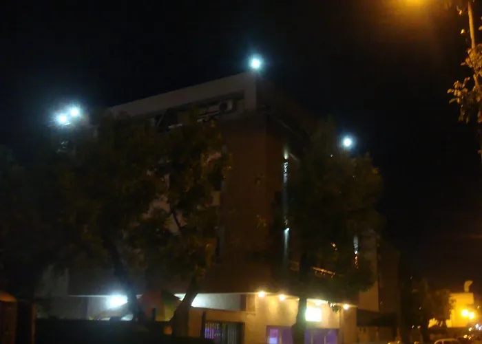 семеен иватеа Хотел Равда