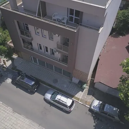 Отель Ivatea Family