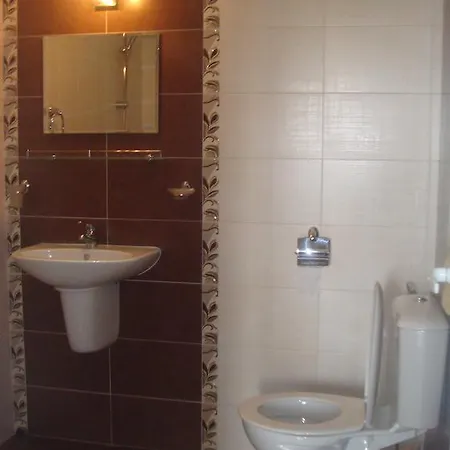 Отель Ivatea Family