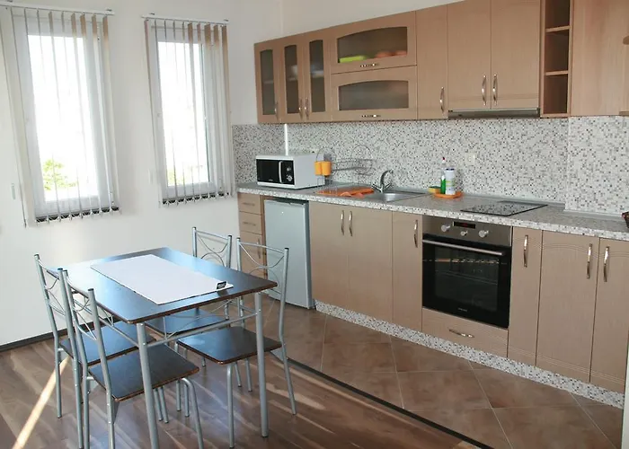 семеен иватеа Равда