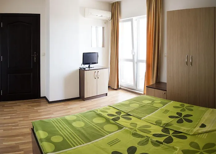 семеен иватеа